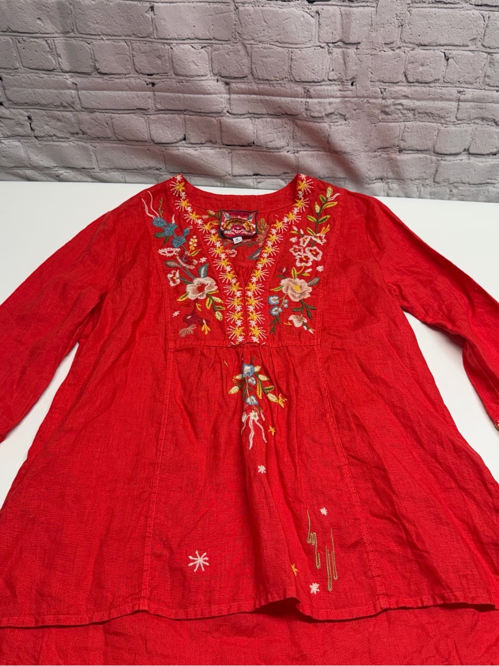 Johnny Was Lissa weekend a Red Embroidered Floral Tunic Sz Sx - Picture 7 of 13